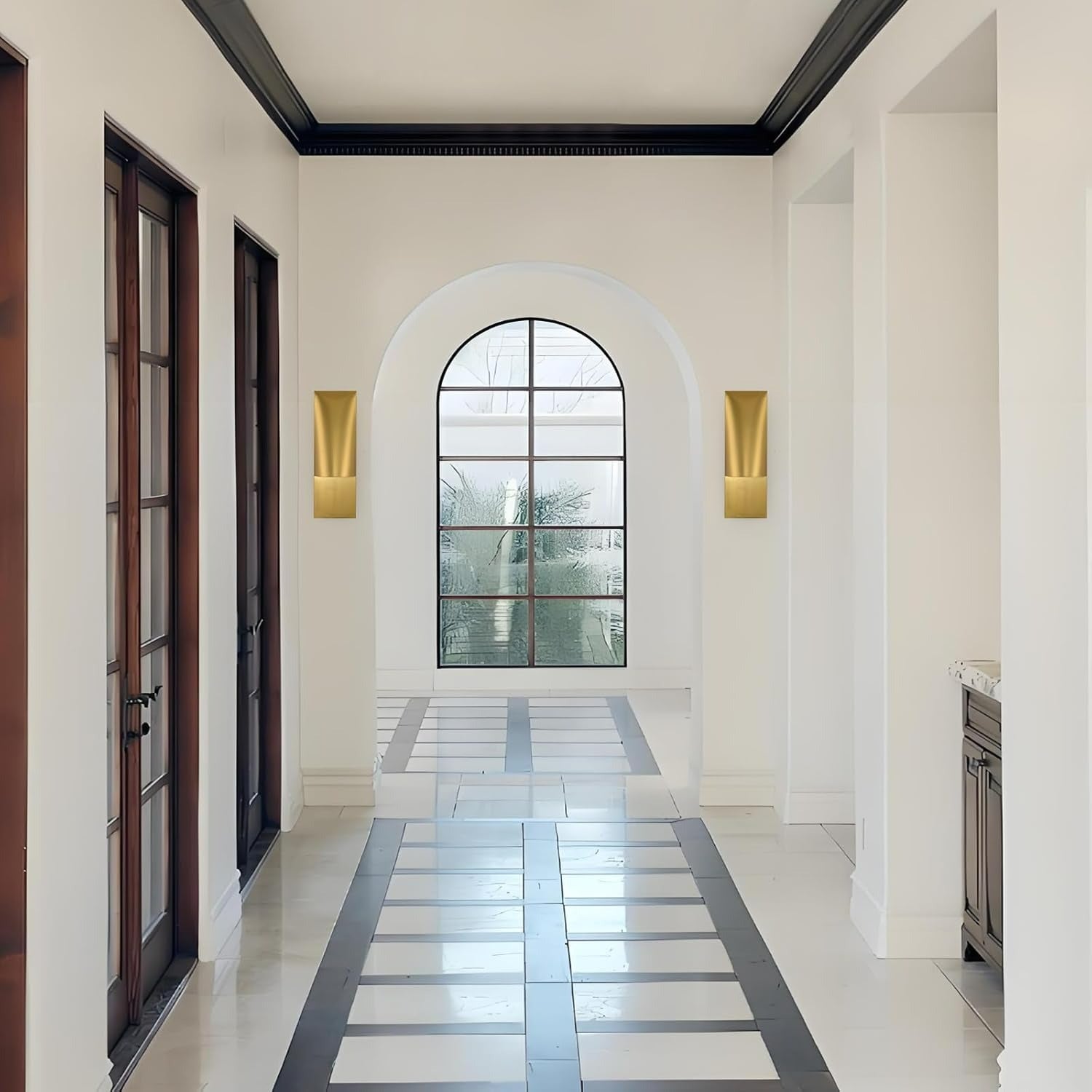 Trany Vertical Wall Sconce 18"H#Finish_Gold