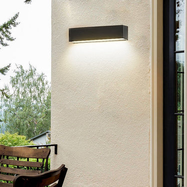Mattschwarze Wandleuchte mit rechteckiger Veranda-LED-Leuchte für den Außenbereich 