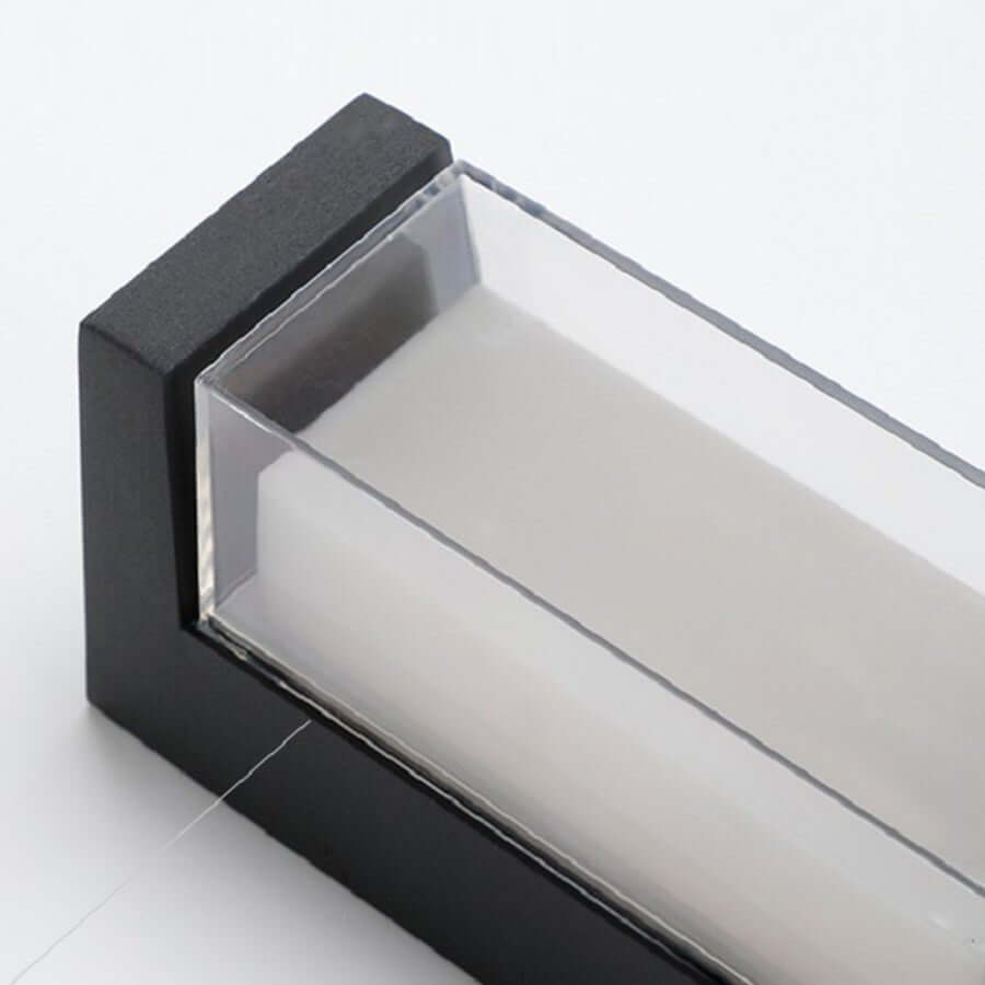 Schlanke, zweiseitig ausrichtbare Außenwandleuchte mit modernem Bogen- und Rechteckdesign